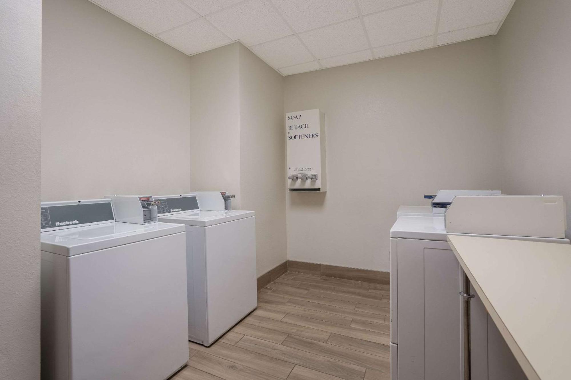 Mainstay Suites Wilmington - University Area Luaran gambar